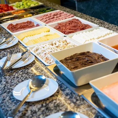 Maria Palace מלון 4*