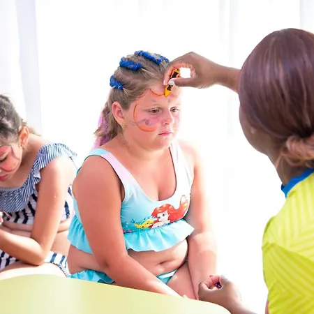 Maria Palace סאני ביץ'