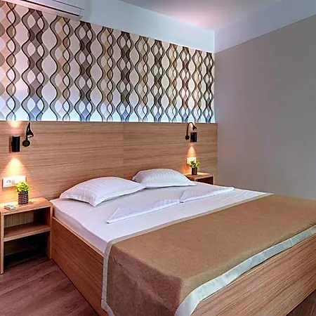 Maria Palace 4* 써니비치