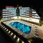 Maria Palace 4* サニービーチ