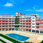 Maria Palace ホテル