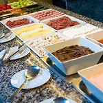 Maria Palace Hotel 4*