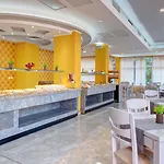ホテル Maria Palace 4*